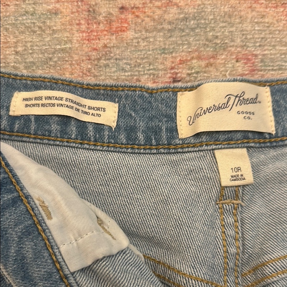Universal Thread Denim High Rise Shorts - Picture 2 of 4